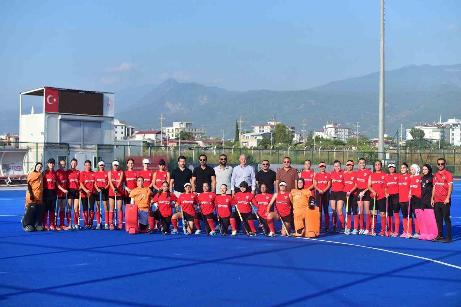 A Milli Kadın Hokey Takımı’nda hedef Avrupa şampiyonluğu