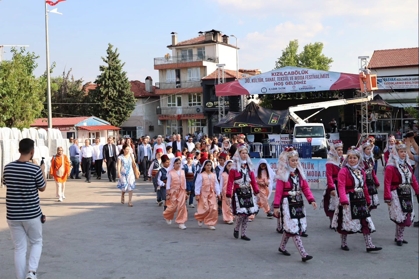 30. Kızılcabölük Kültür, Sanat, Tekstil ve Moda Festivali coşkuyla başladı