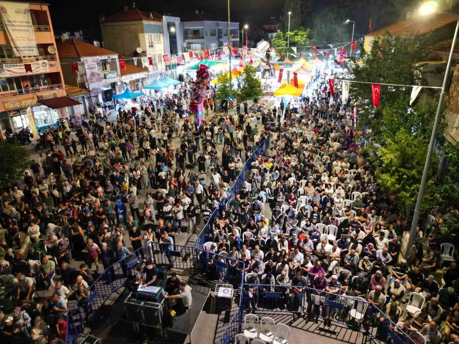 30. Kızılcabölük Kültür, Sanat, Tekstil ve Moda Festivali coşkuyla başladı
