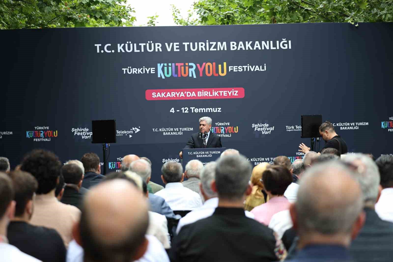 Sakarya’da kültür şöleni başladı: 10 farklı noktada 186 etkinlik