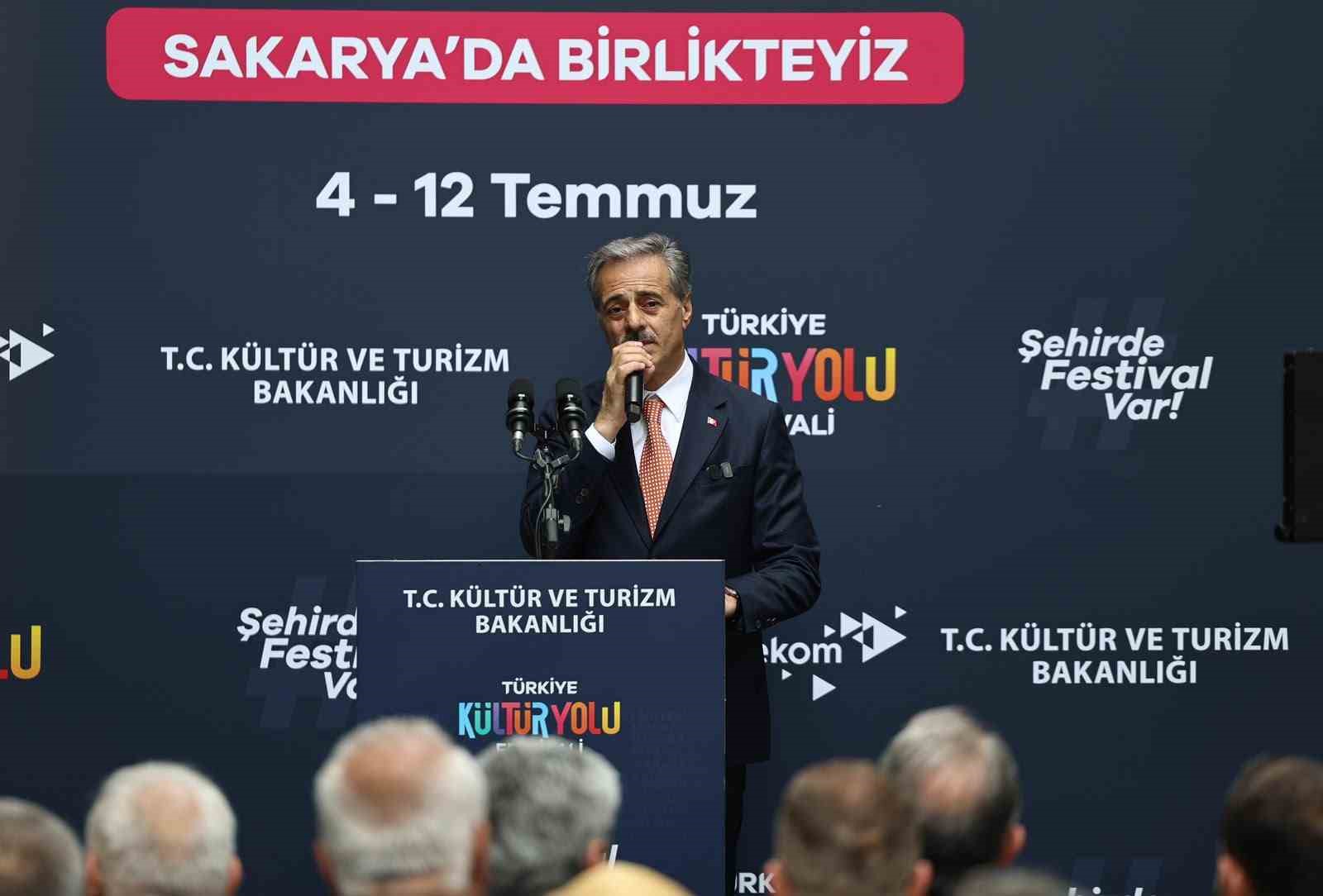 Sakarya’da kültür şöleni başladı: 10 farklı noktada 186 etkinlik