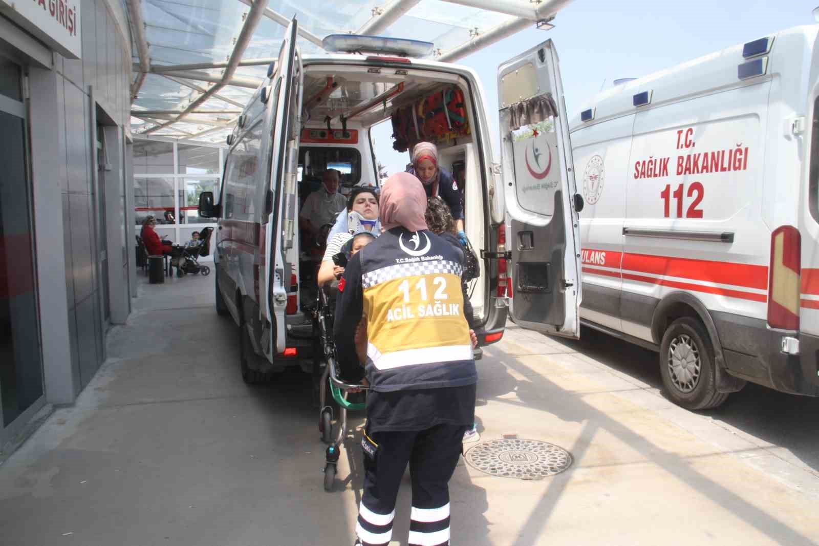 Konya’da otomobil şarampole savruldu: 5 yaralı