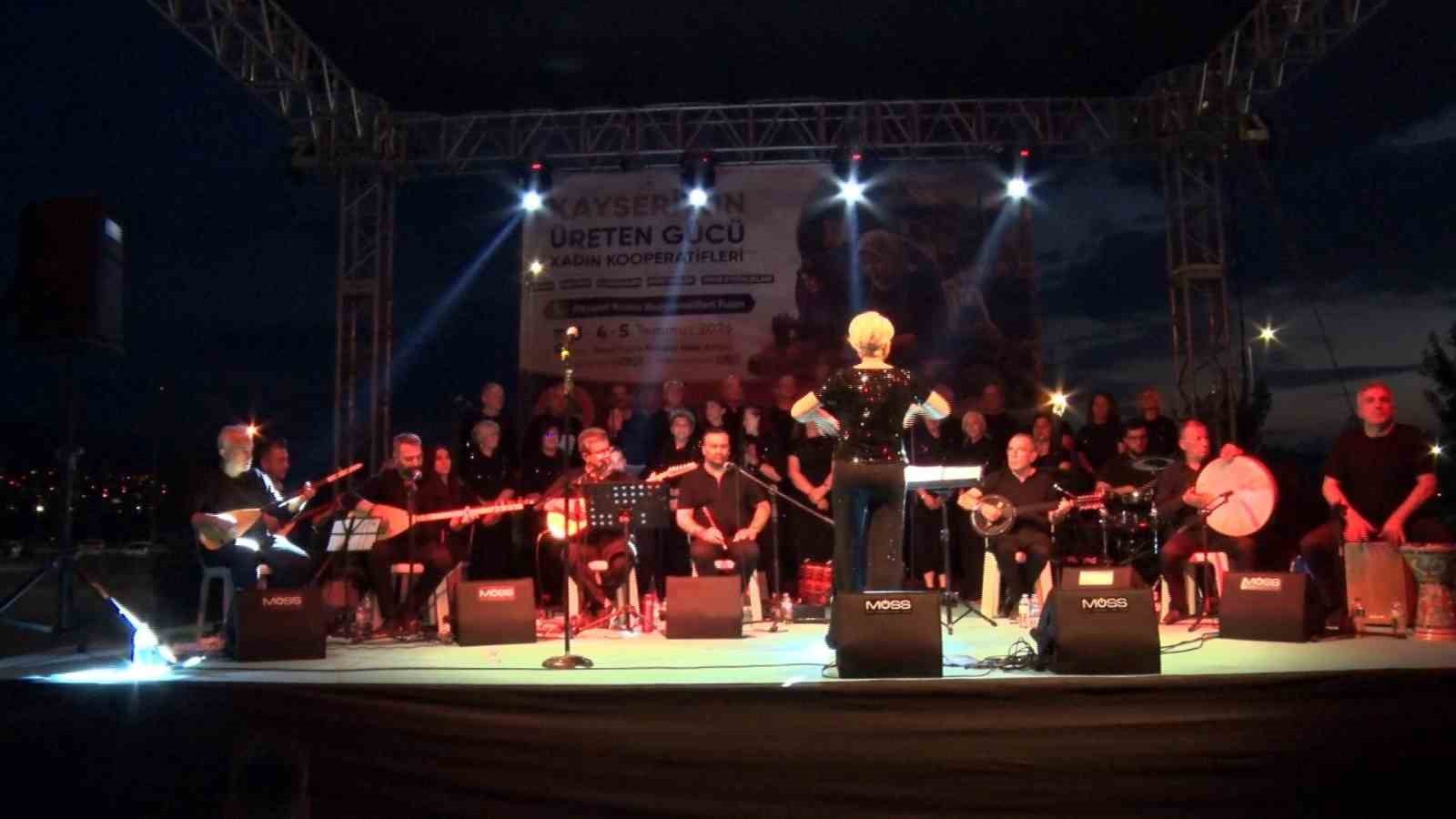 Talas Maharetli Eller Kooperatifi’nden müzik dolu akşam