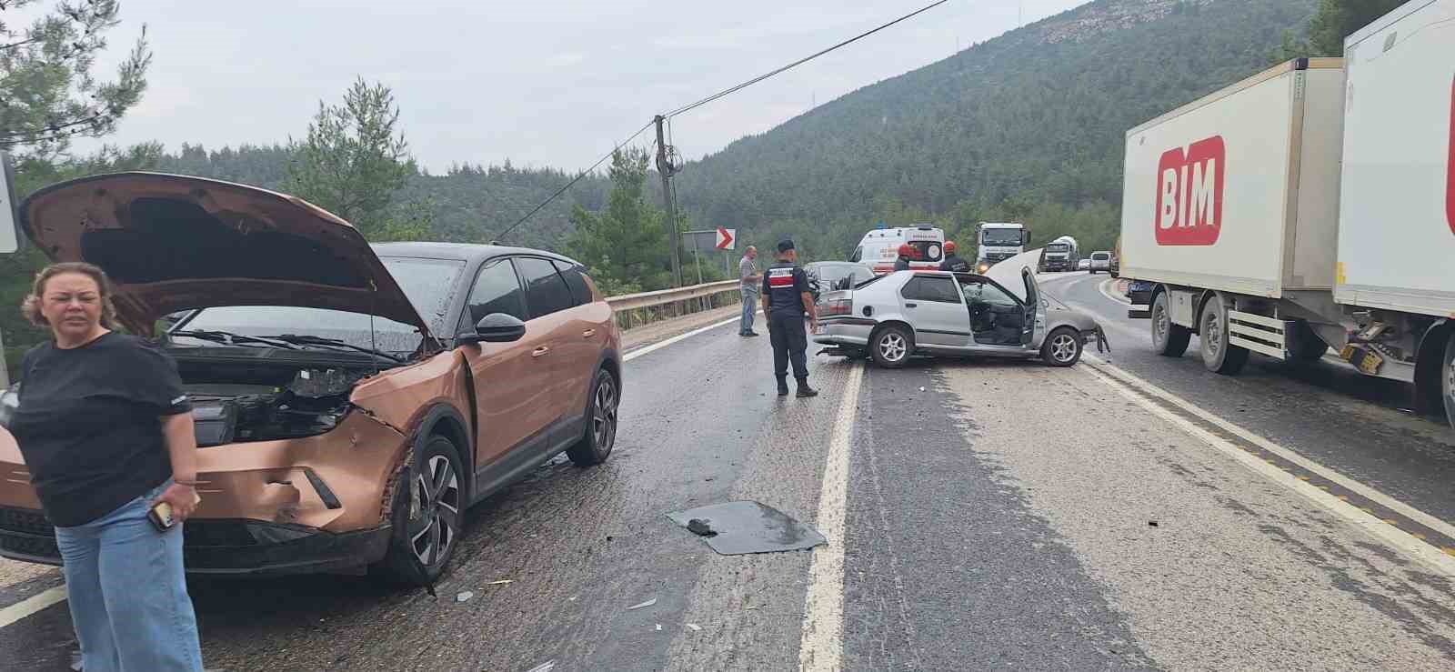 Bilecik’te zincirleme kaza: 2 yaralı