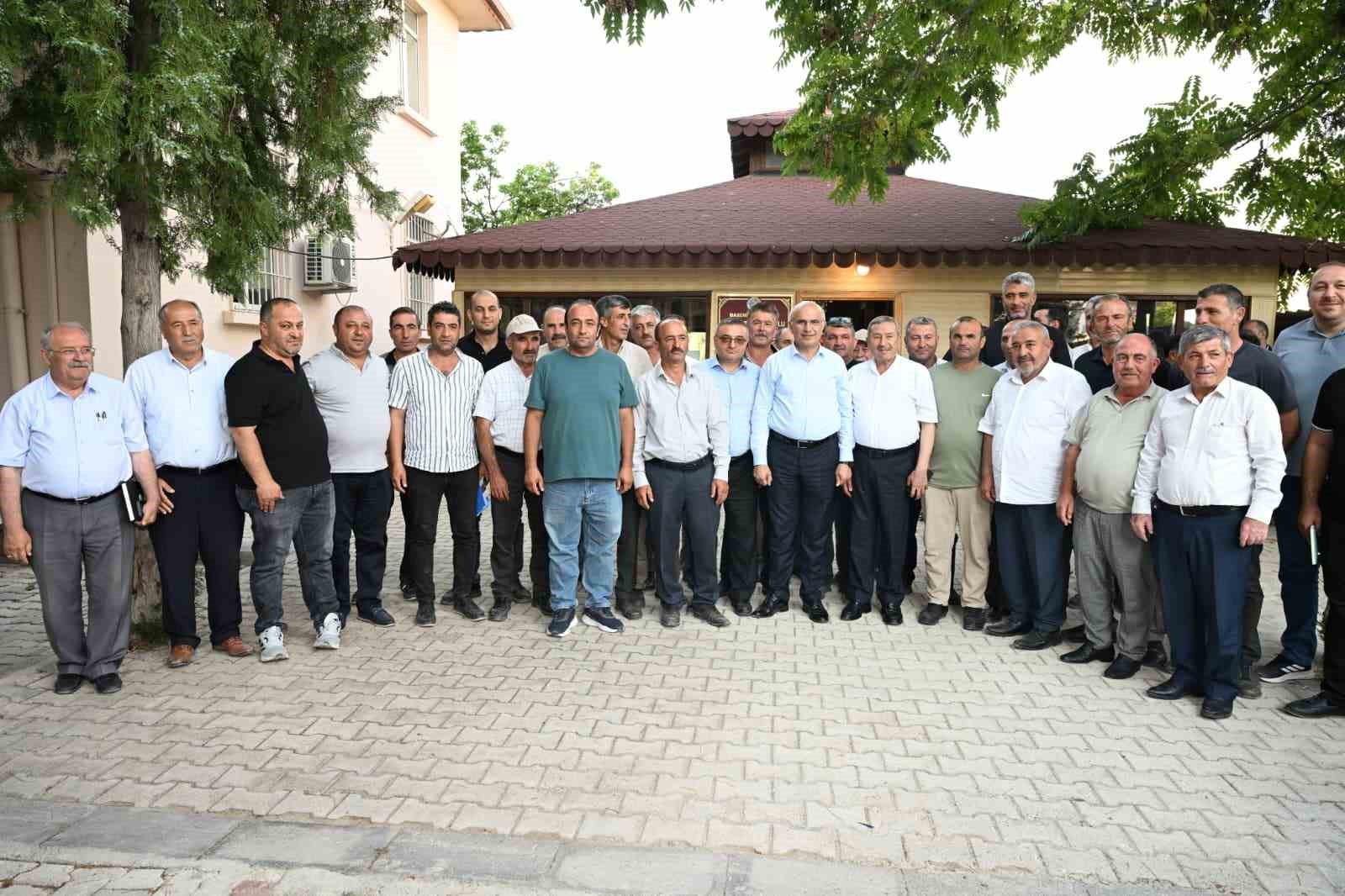 Başkan Er, Darende’de aşure programına katıldı