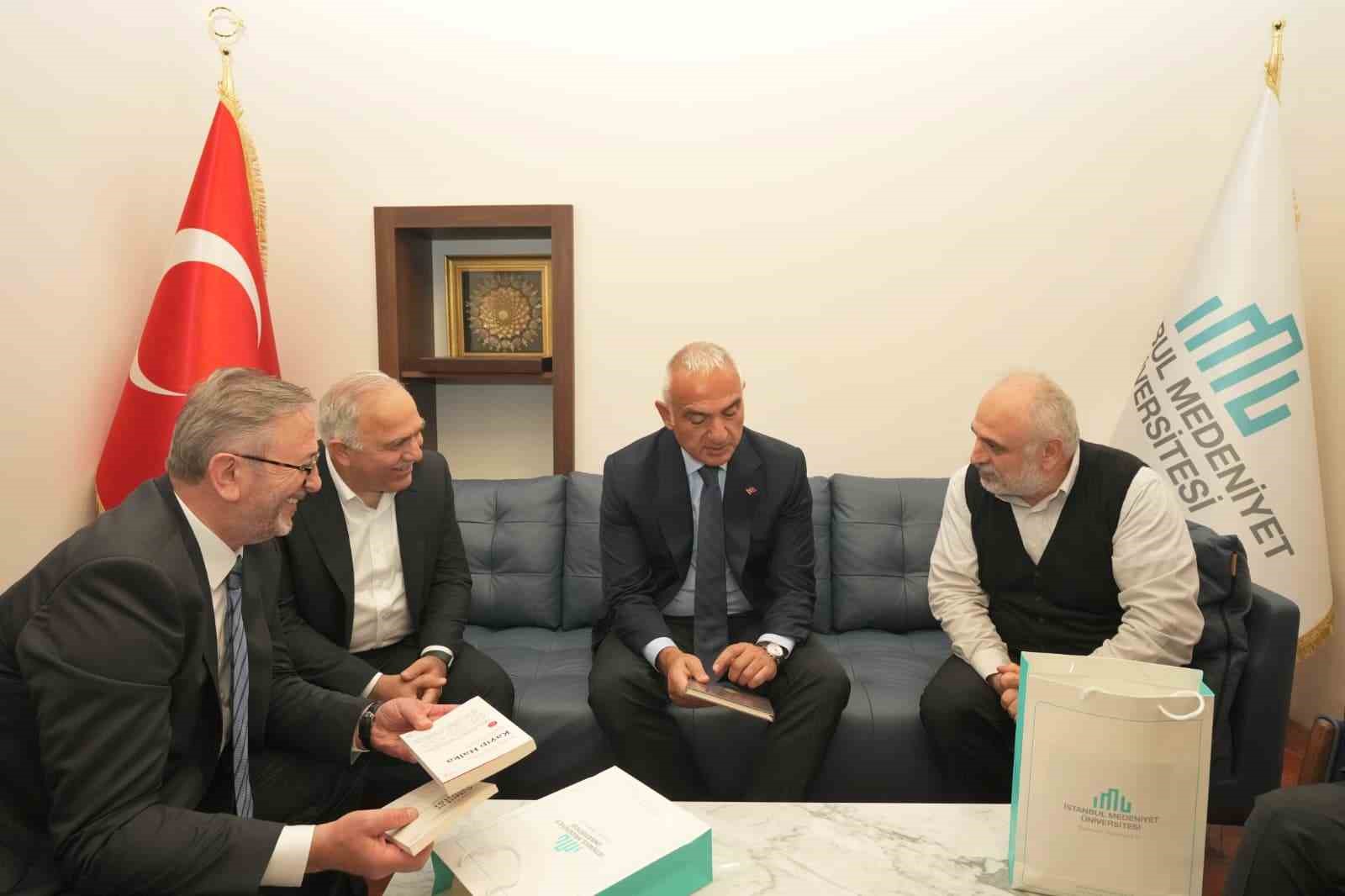 Bakan Ersoy: "Kültür politikalarımızın düşünce perspektifiyle şekillenmesine katkı sunacak her değerlendirmeyi kıymetli buluyoruz"