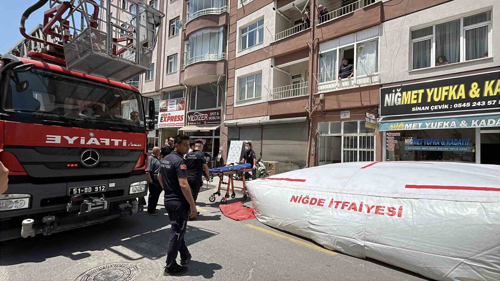 Niğde’de nişanlı çiftin ’ayrılık’ kavgası kanlı bitti: 1 kişi yaralandı