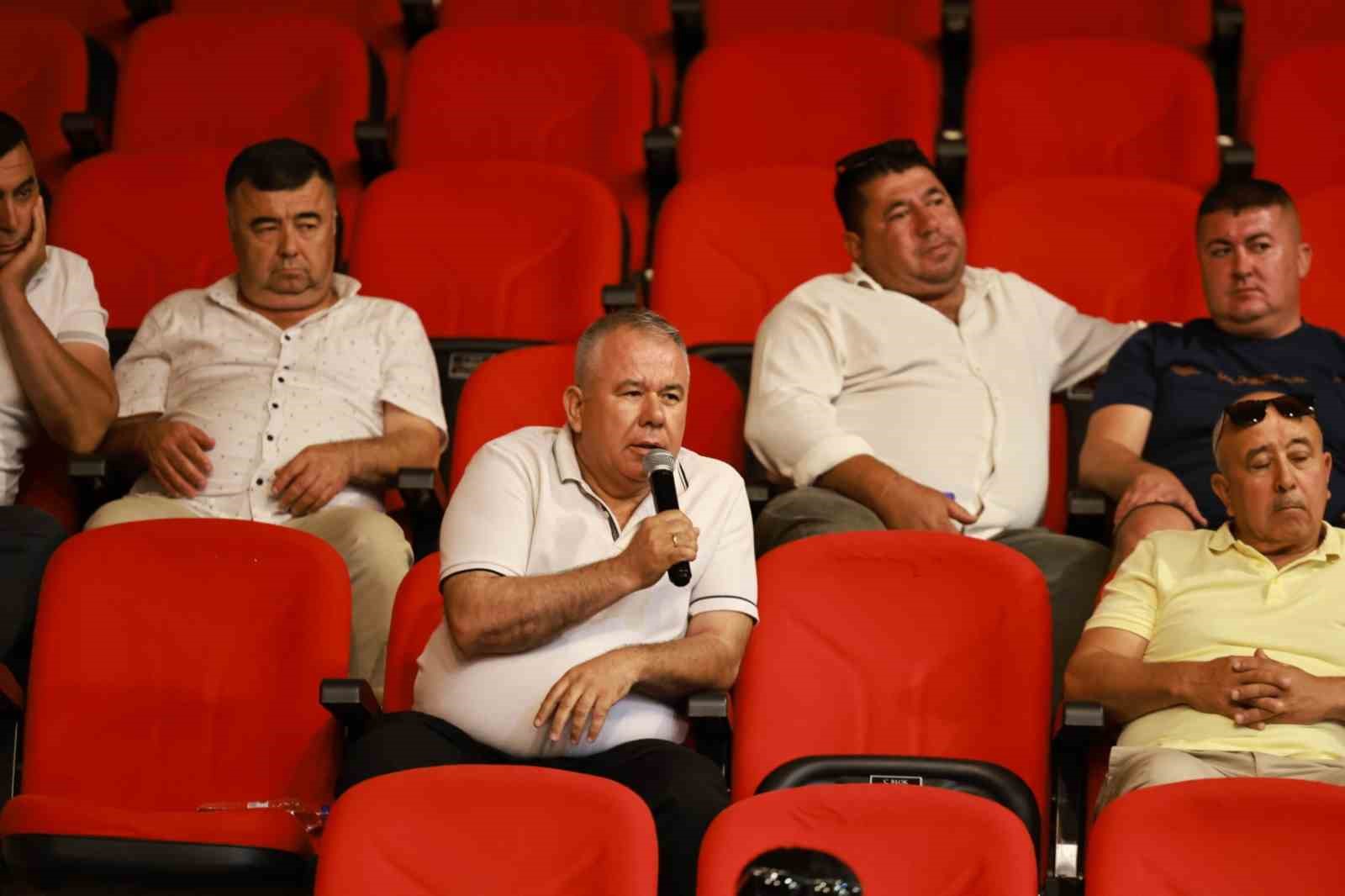 Başkan Mandalinci muhtarlarla bir araya geldi