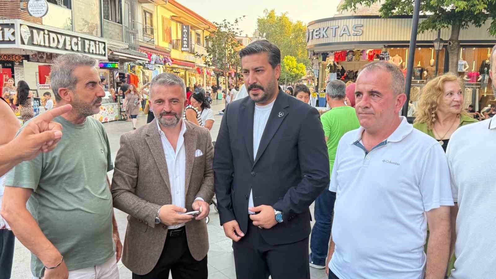 MHP Kuşadası’ndan Muharrem ayında aşure hayrı