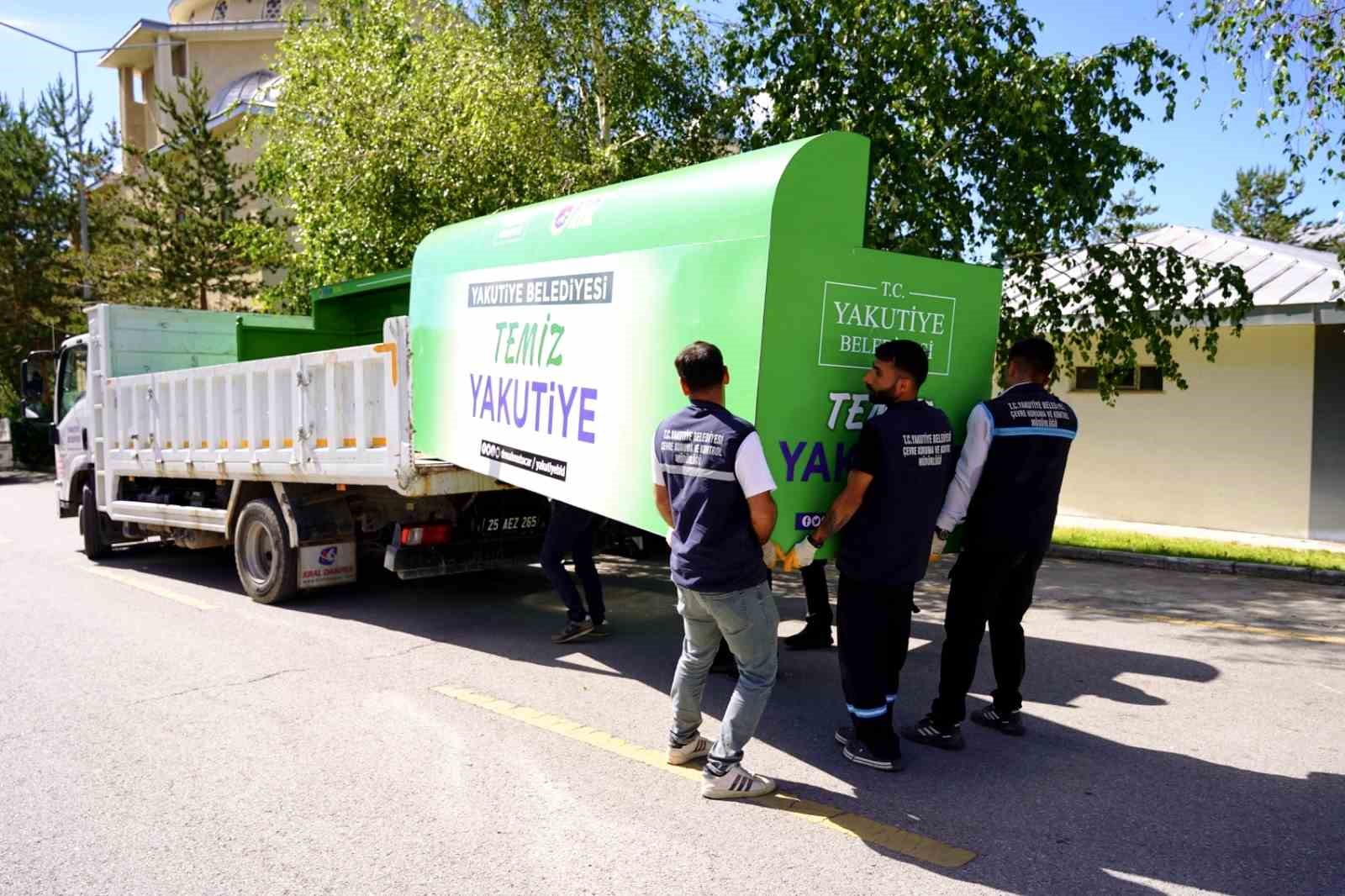 Yakutiye Belediyesi’nden estetik ve çevre dostu yeni çöp konteyner sistemi