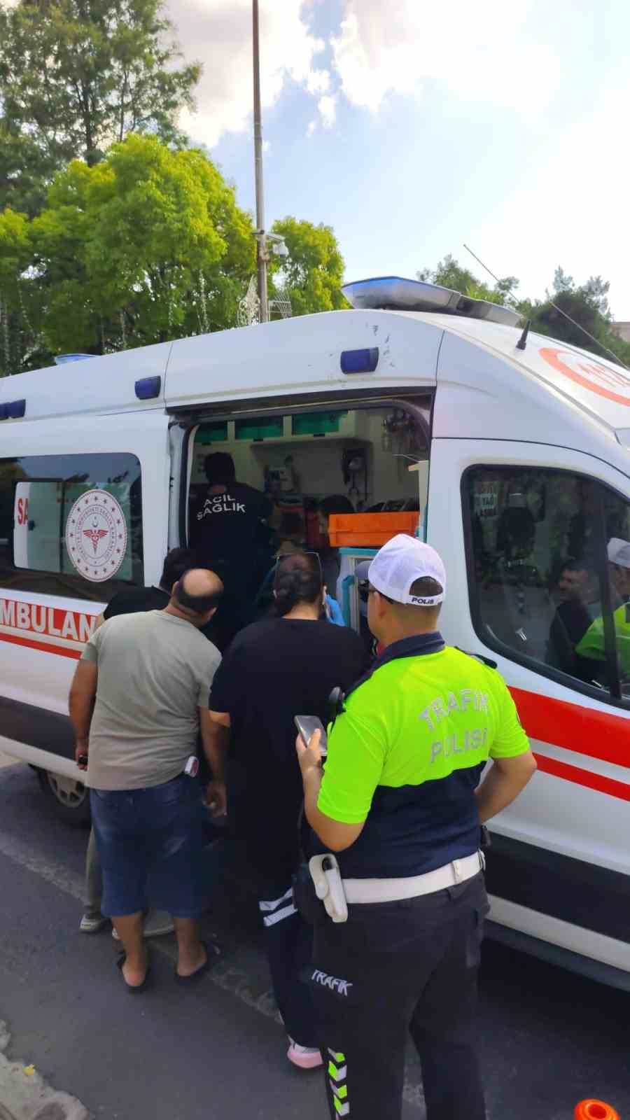 Kavşakta iki motosiklet çarpıştı: 2 yaralı