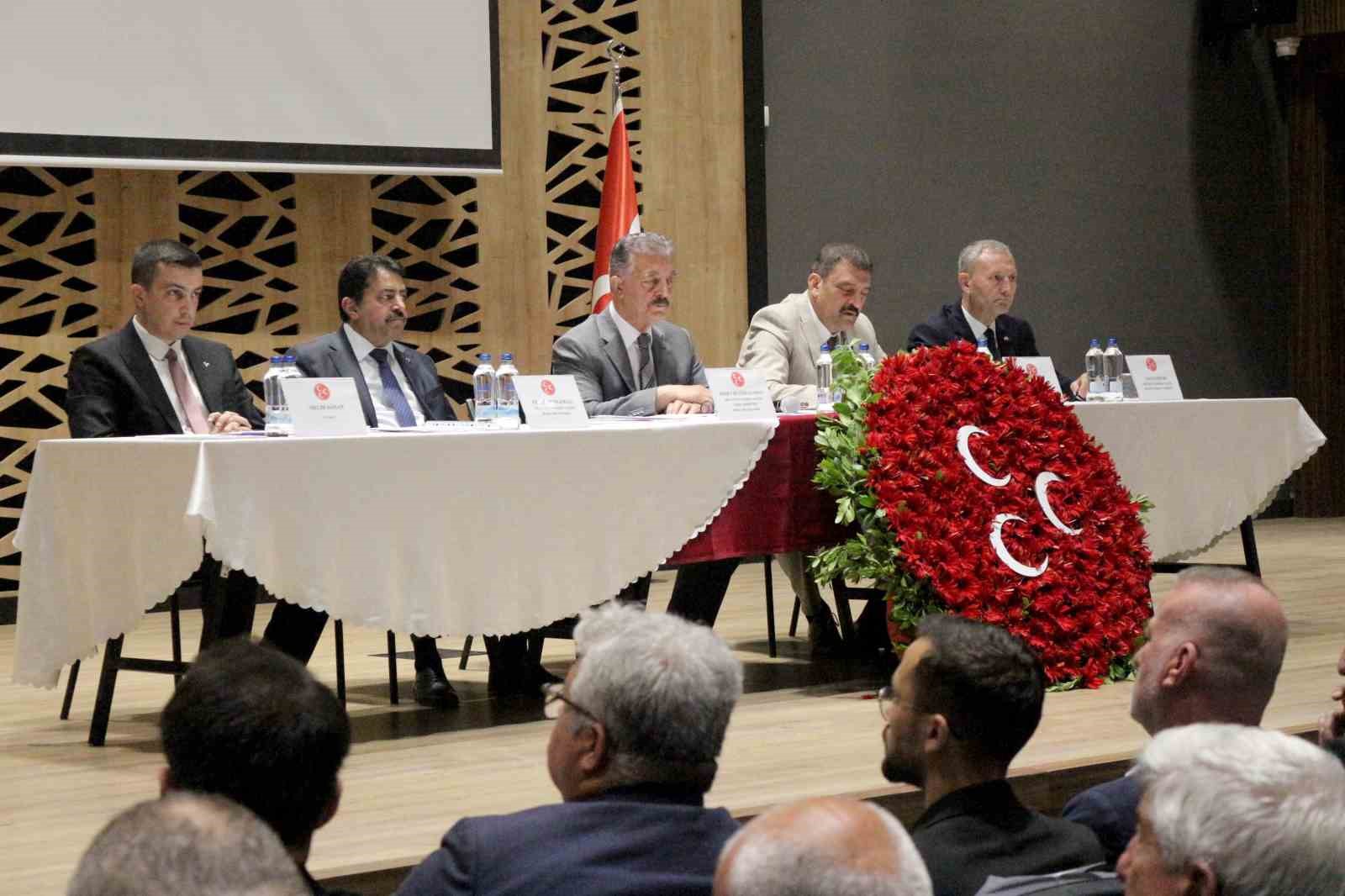 MHP Karacabey’de Mehmet Mahken güven tazeledi