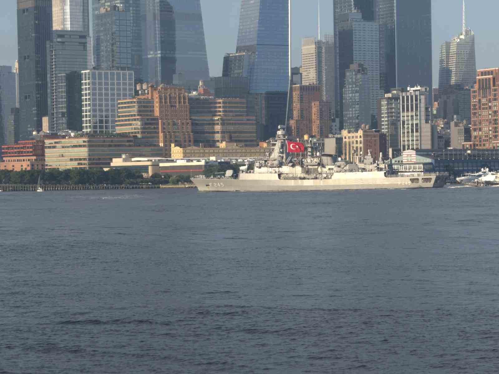 ABD’nin bağımsızlığının 250. yılı New York’ta hava ve deniz törenleriyle kutlandı