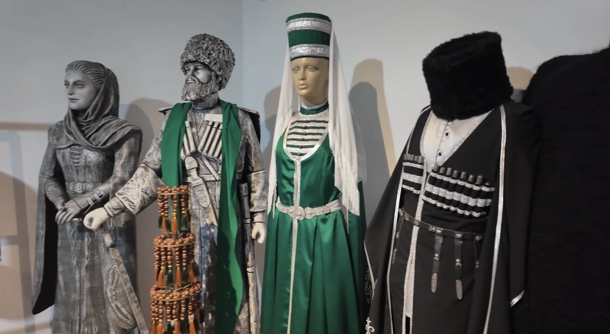 Düzce’de Çerkes gecesi yoğun ilgi gördü
