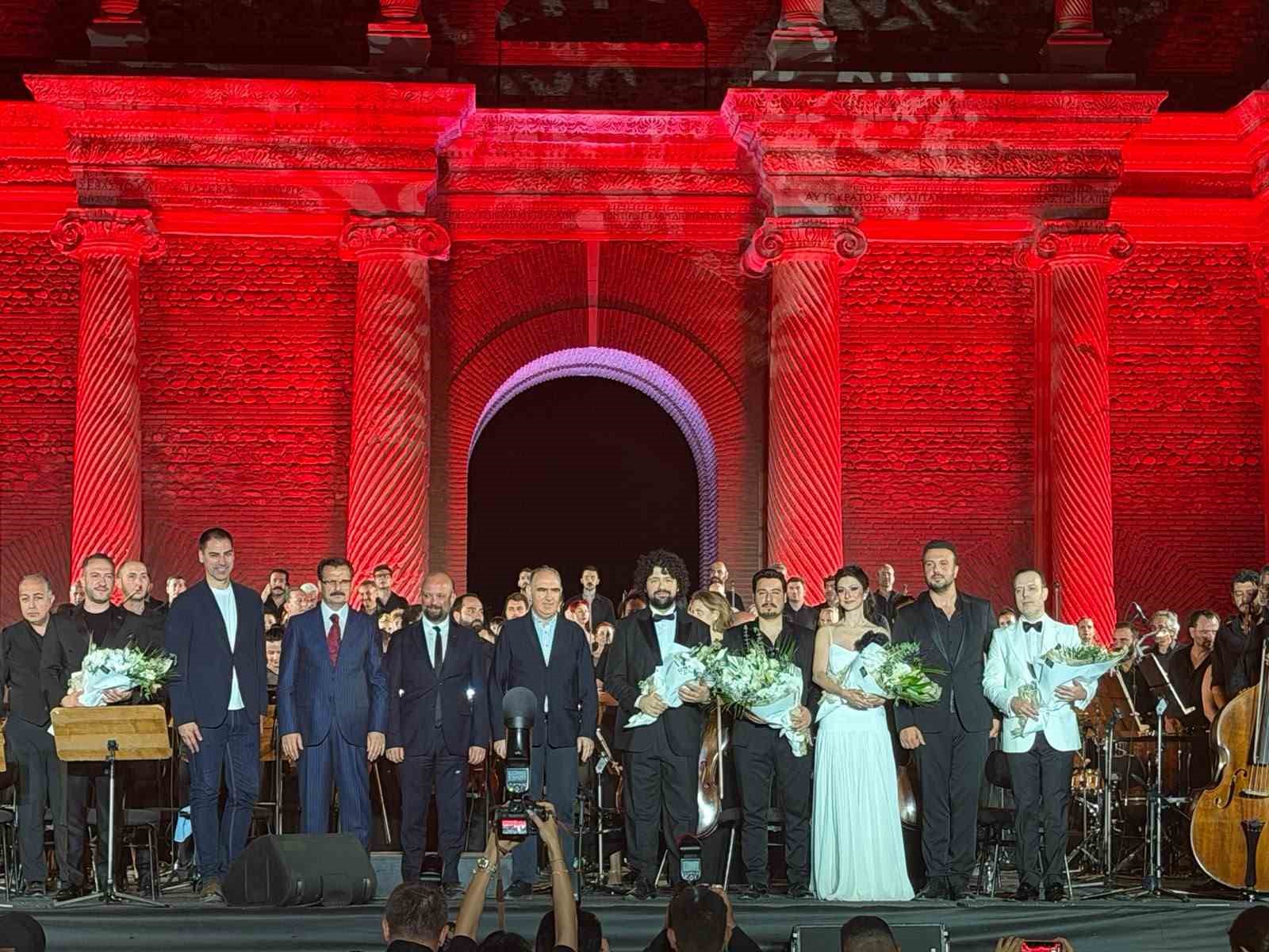 Manisa’da tarihi gece: Sardes Antik Kenti’nde ’Carmina Burana’ rüzgarı