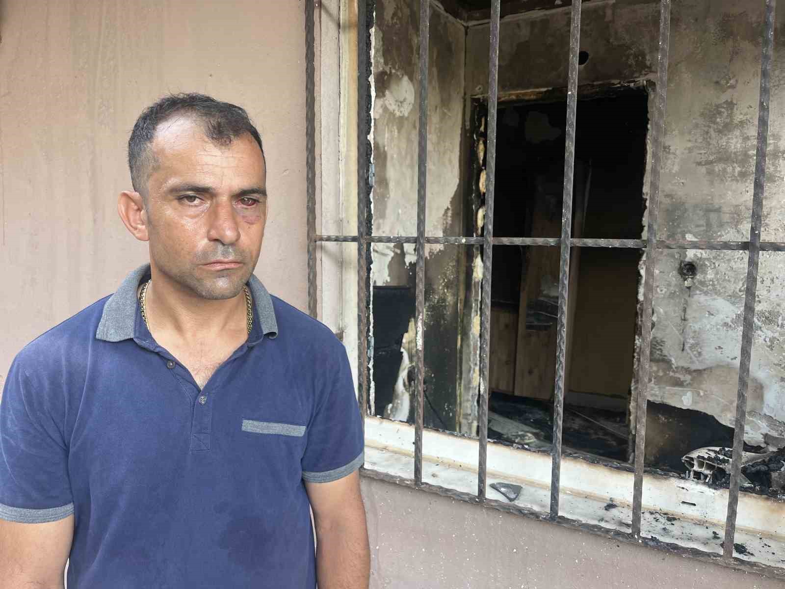 İtfaiye erleri yangından kurtulan çocuğu yalnız bırakmadı: "Allah çocuğumu korumuş"