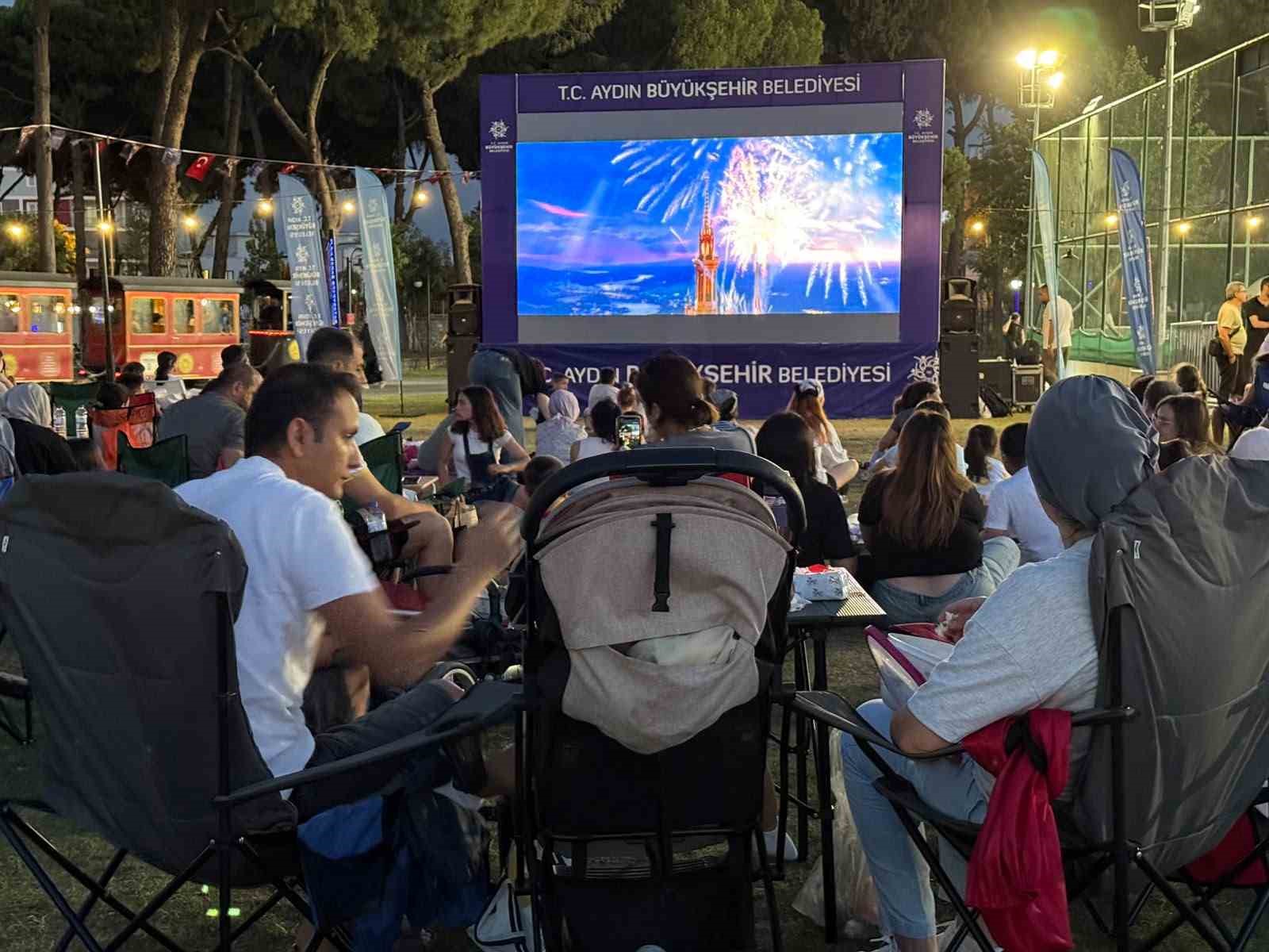 Tekstil Park ve Mimar Sinan Park’ta açık hava sineması keyfi