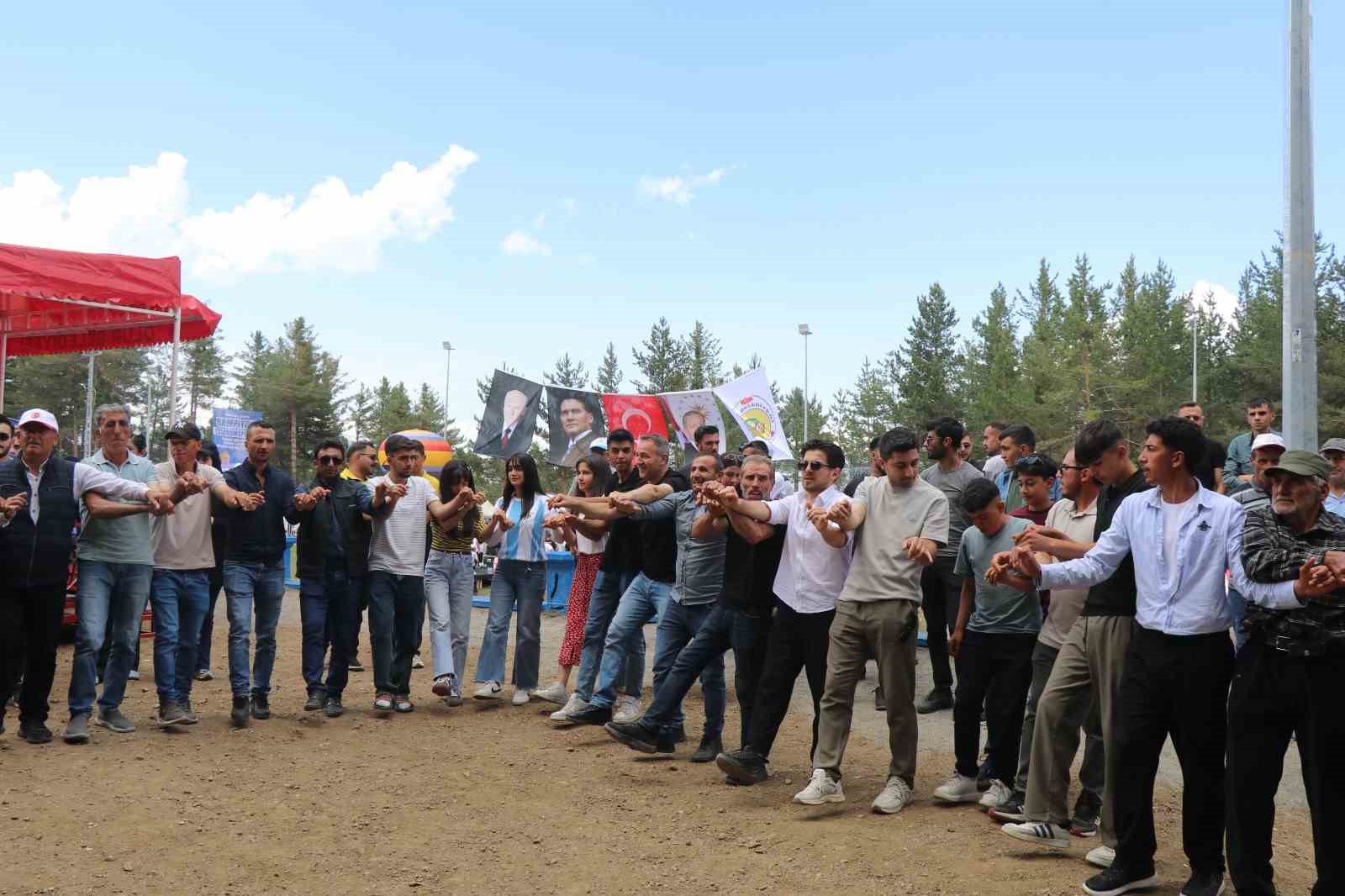 Olur Akdağ Festivali büyük coşkuyla başladı, çocuklar doyasıya eğlendi