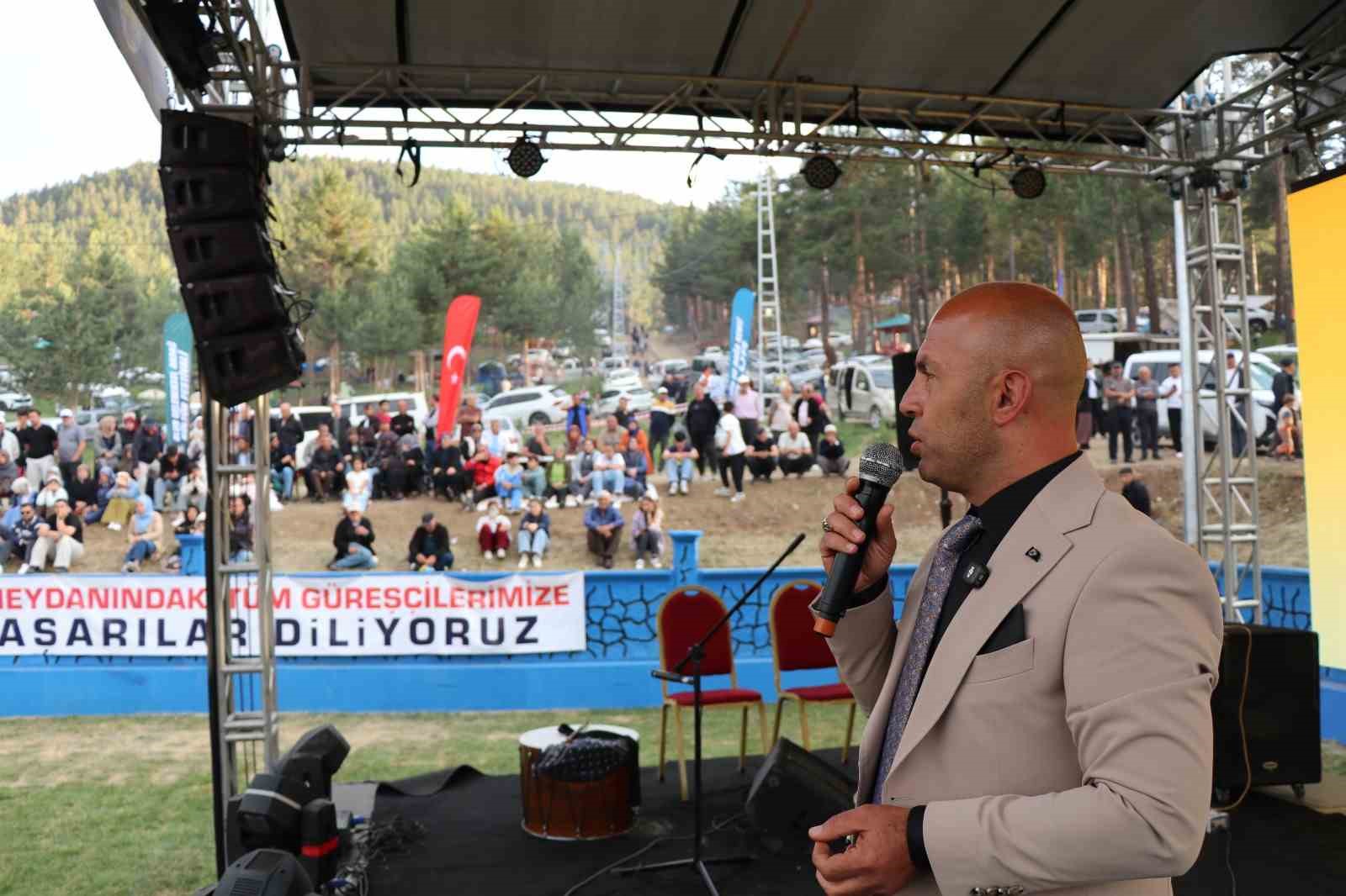 Olur Akdağ Festivali büyük coşkuyla başladı, çocuklar doyasıya eğlendi