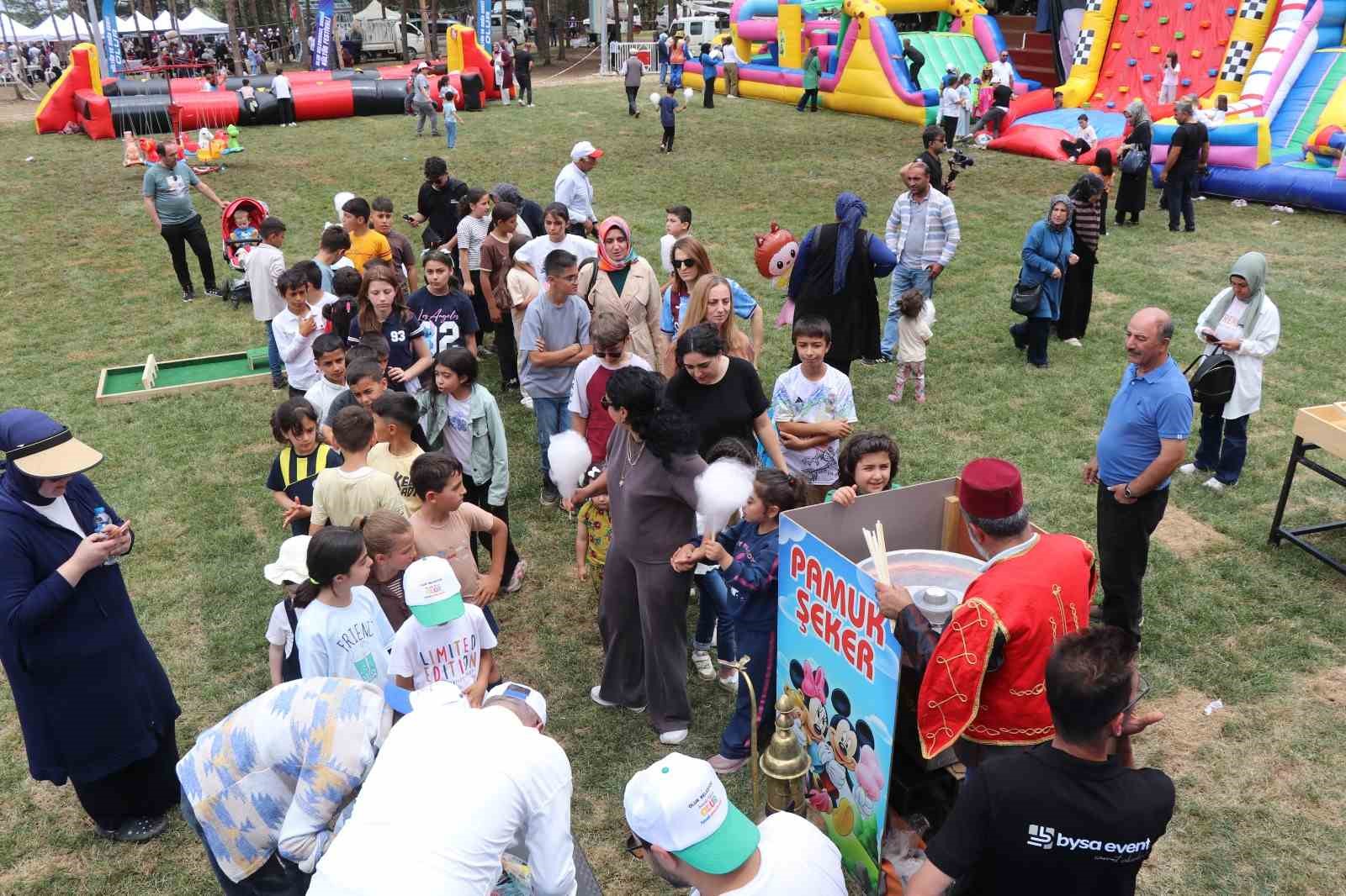 Olur Akdağ Festivali büyük coşkuyla başladı, çocuklar doyasıya eğlendi