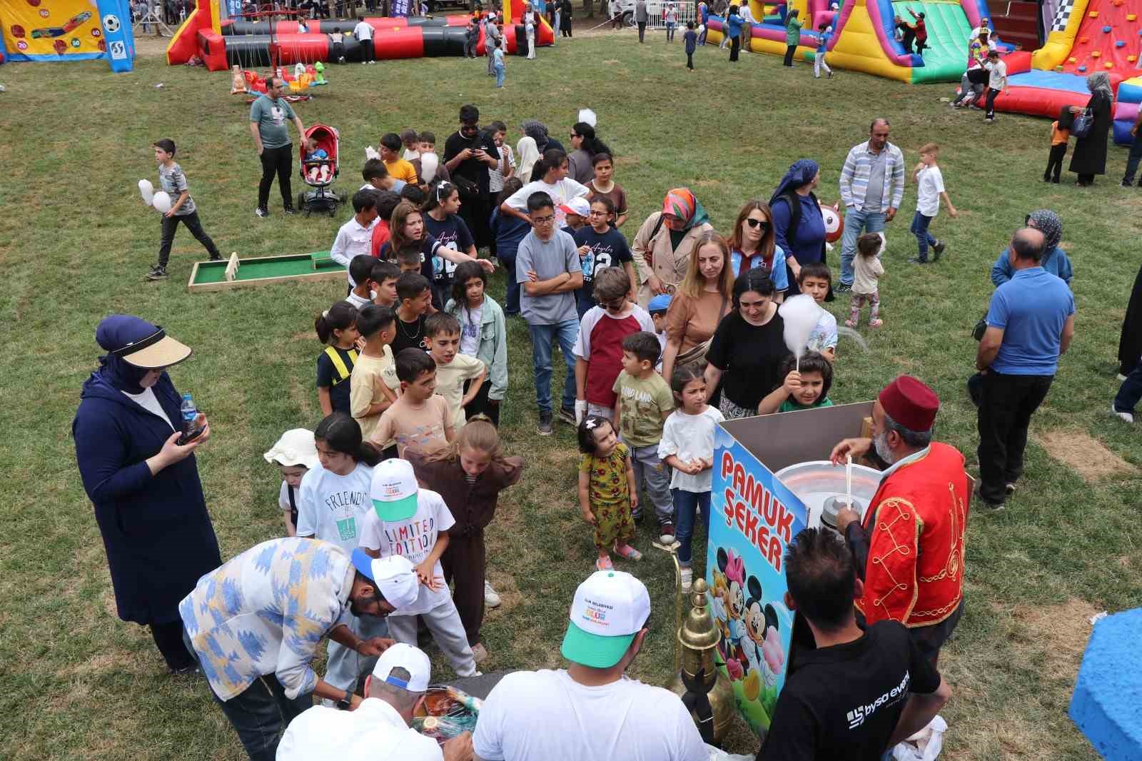 Olur Akdağ Festivali büyük coşkuyla başladı, çocuklar doyasıya eğlendi