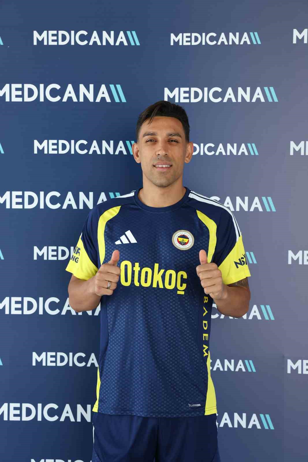 Fenerbahçe’de milli futbolcular sağlık kontrolünden geçti