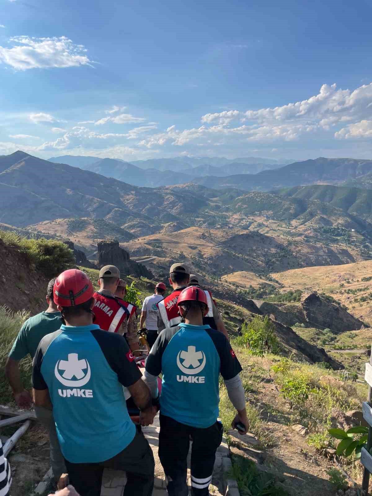Tunceli’de yaralanan kadın ekiplerin müdahalesiyle kurtarıldı