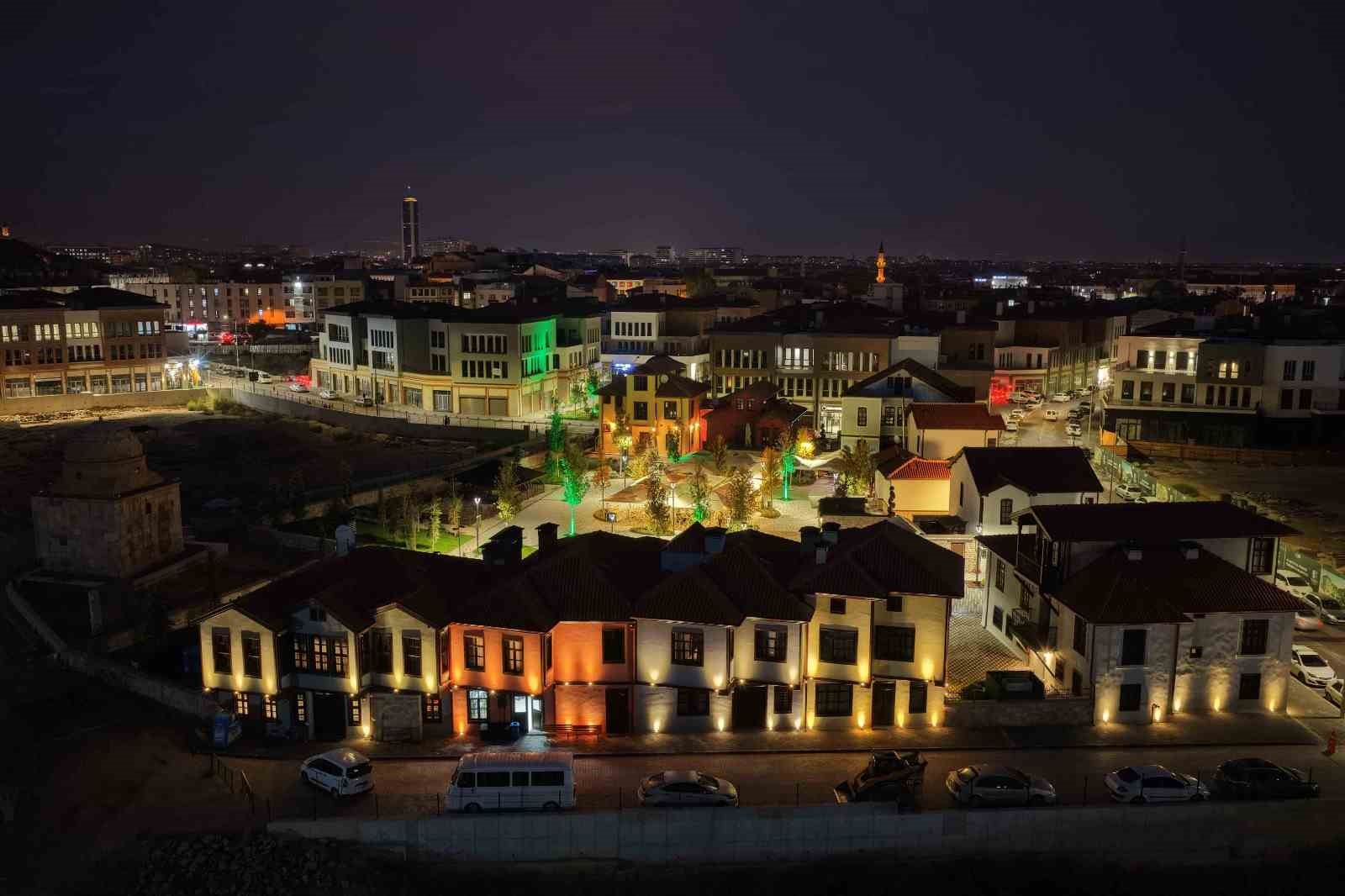 Suriçi dönüşümünün gözdesi; tescilli binalar şimdi Konya turizminin yıldızı