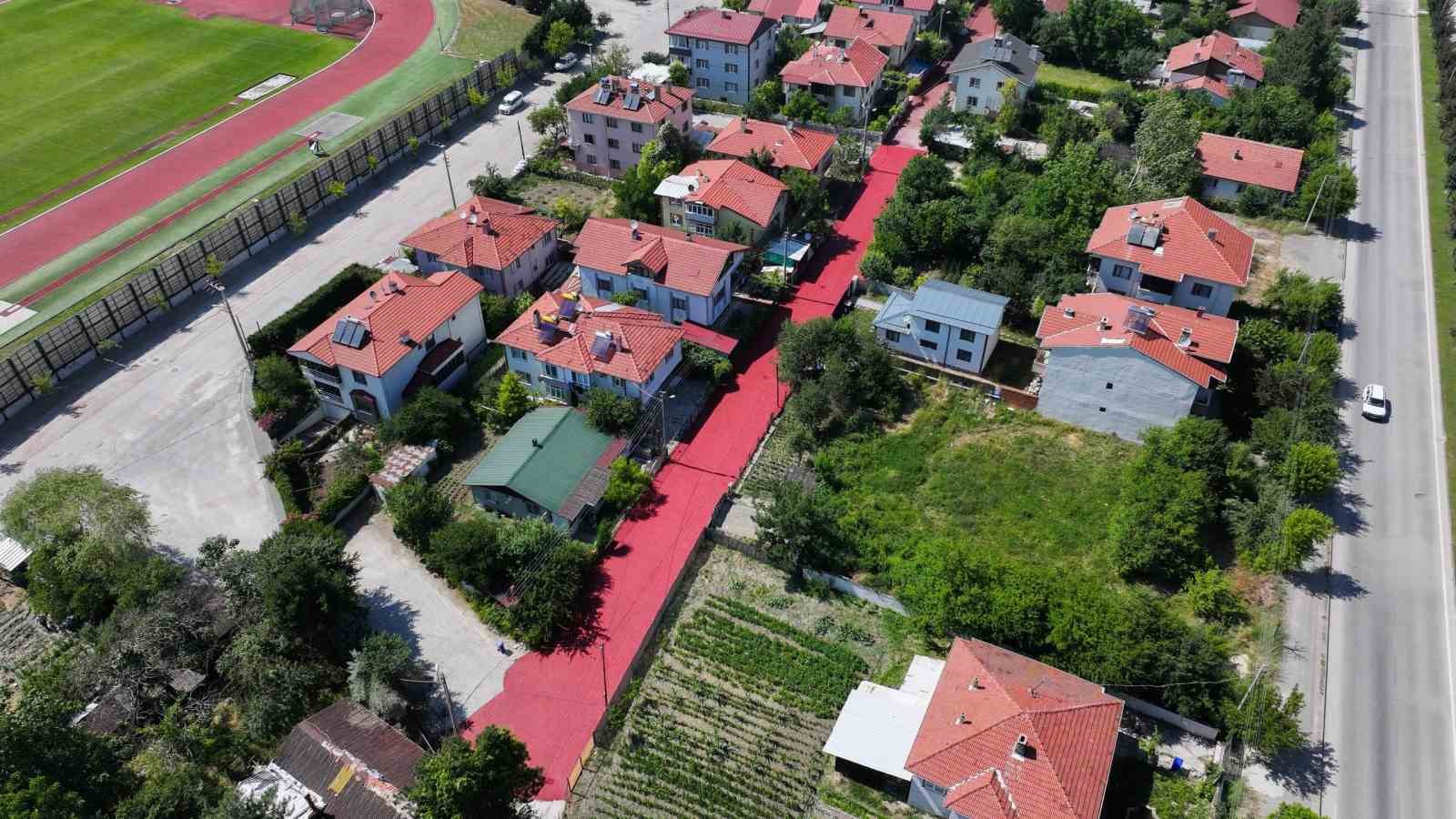 Bolu Belediyesi 2 sokakta üstyapı çalışmalarını tamamladı: Yollar trafiğe açıldı