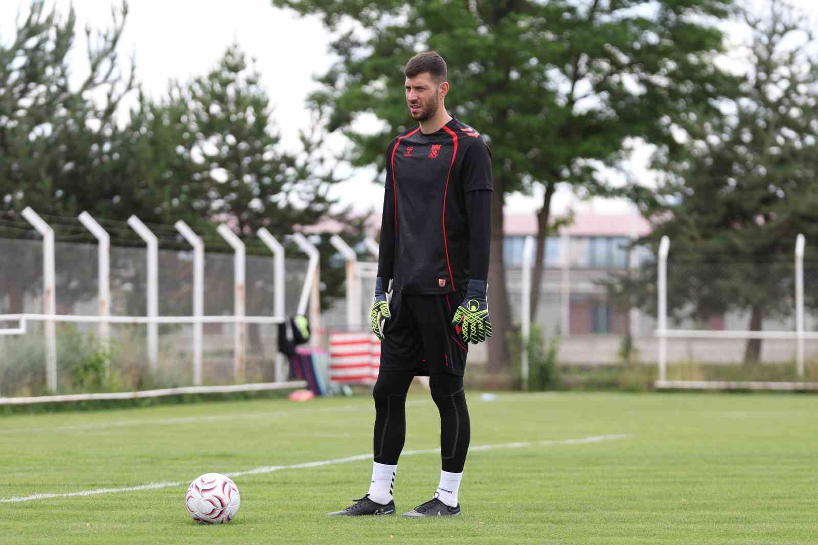 Sivasspor günü çift idmanla tamamladı