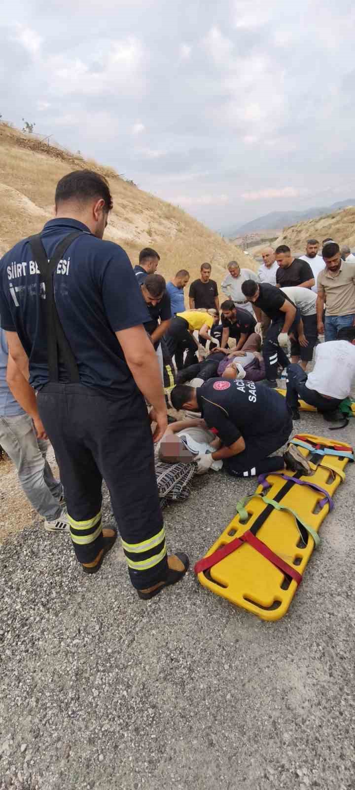 Siirt’te otomobil takla attı: 1’i ağır 3 yaralı