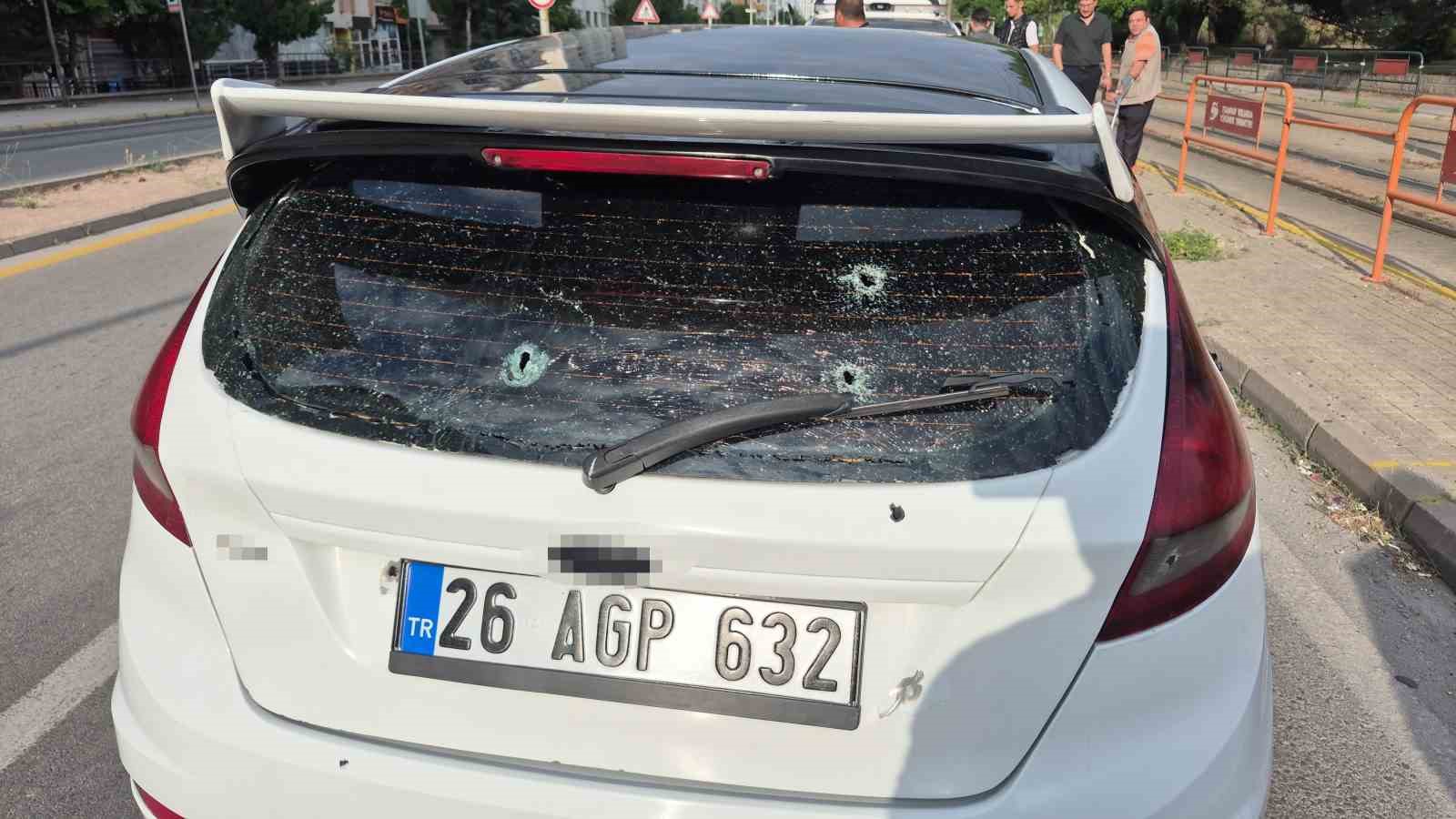 Eskişehir’de trafik kazası: Anne ve 4 yaşındaki kızı yaralandı