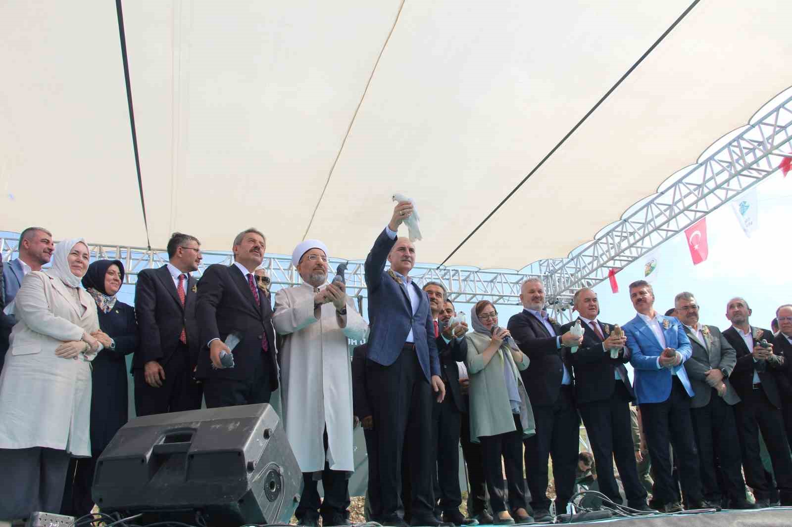 TBMM Başkanı Kurtulmuş: "Bu yaz ayları bitmeden de bu raporun gereği olan işler yapılacak"