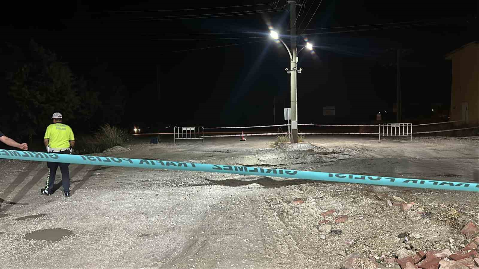 Burdur’da şiddetli yağış sonrası köprüde çökme meydana geldi
