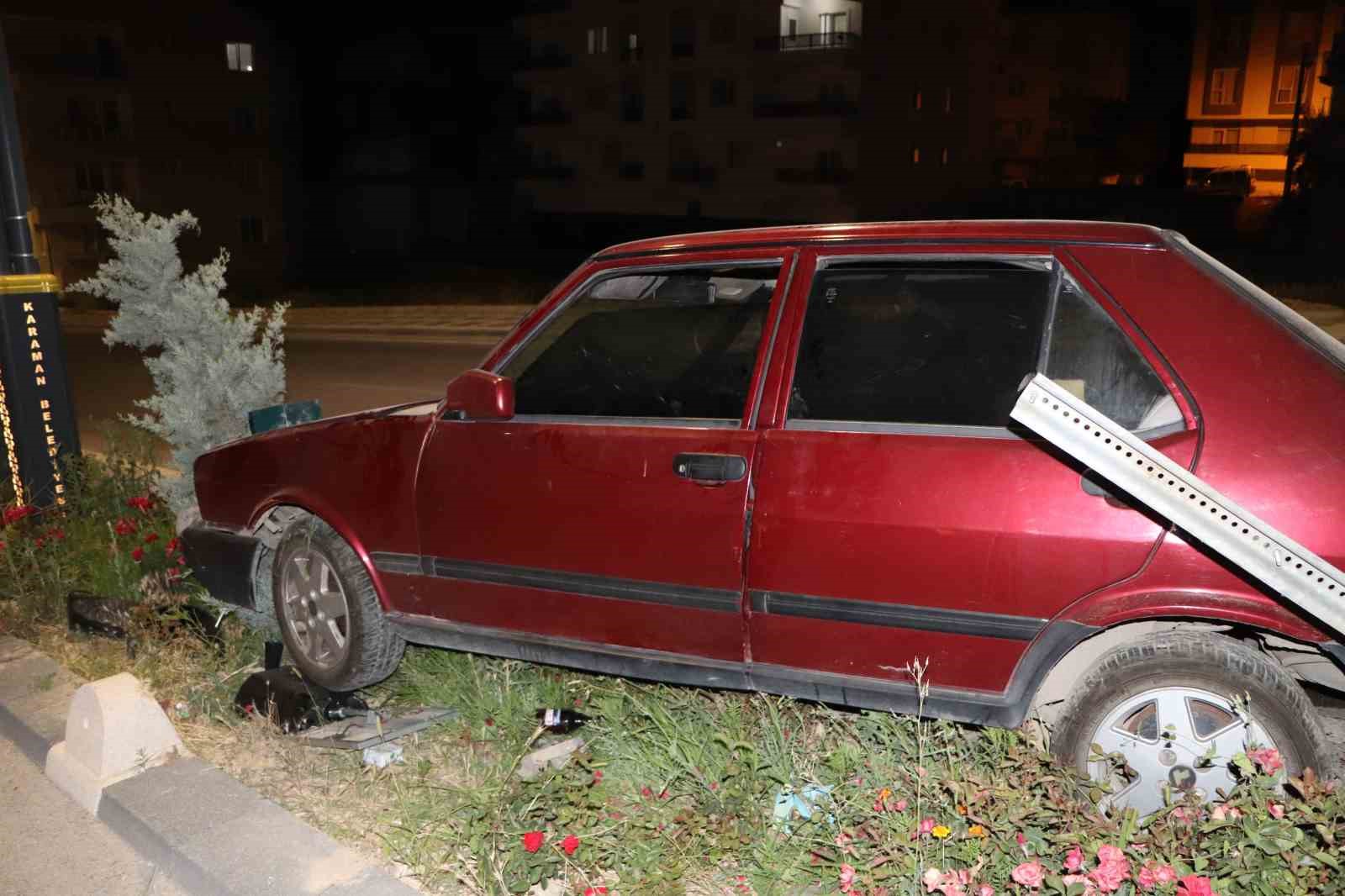 Karaman’da otomobil refüje çıktı: 1 yaralı
