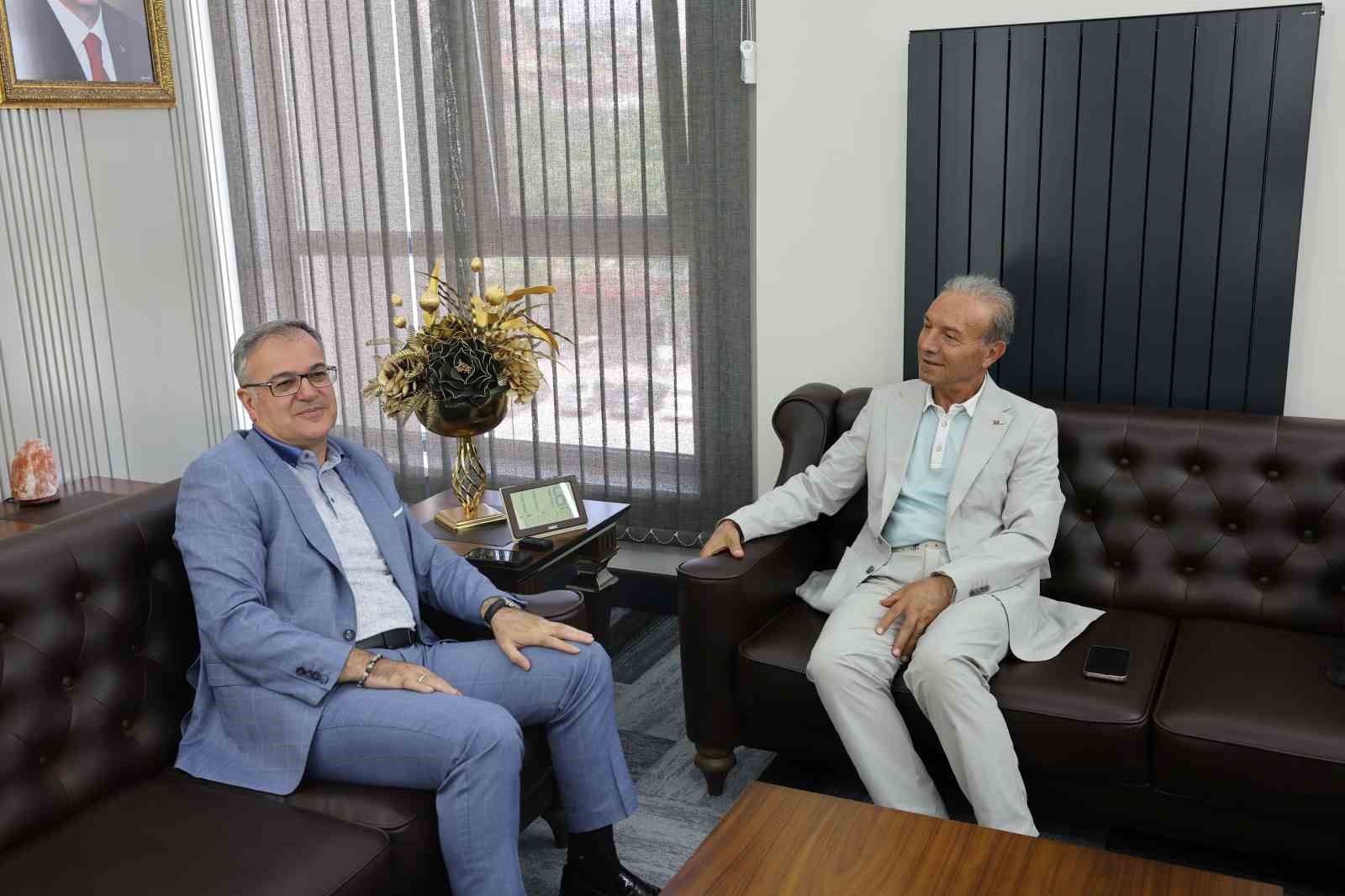 Hacılar’da kıyafetler umuda dönüşecek