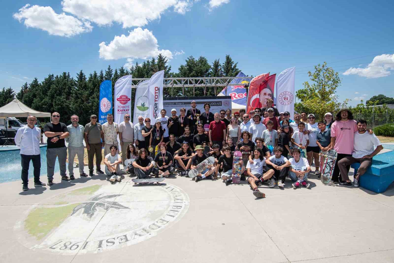 Türkiye’nin en iyi kaykaycıları Osmangazi’de nefes kesti
