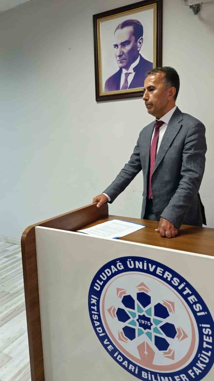 Geleceğin moda tasarımcıları Bursa’da sertifikalarını aldı