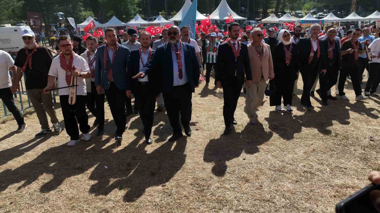 30 bin Giresunlu Bursa’da buluştu, 3 gün 3 gece horon coşkusunu doyasıya yaşadı