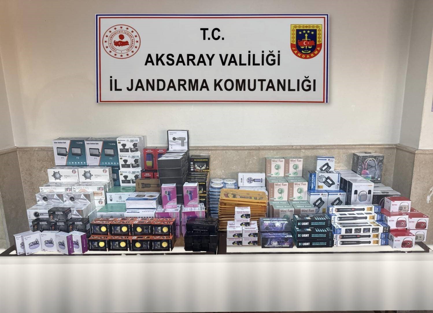 Aksaray’da 4,5 milyonluk kaçakçılık operasyonu: 3 gözaltı