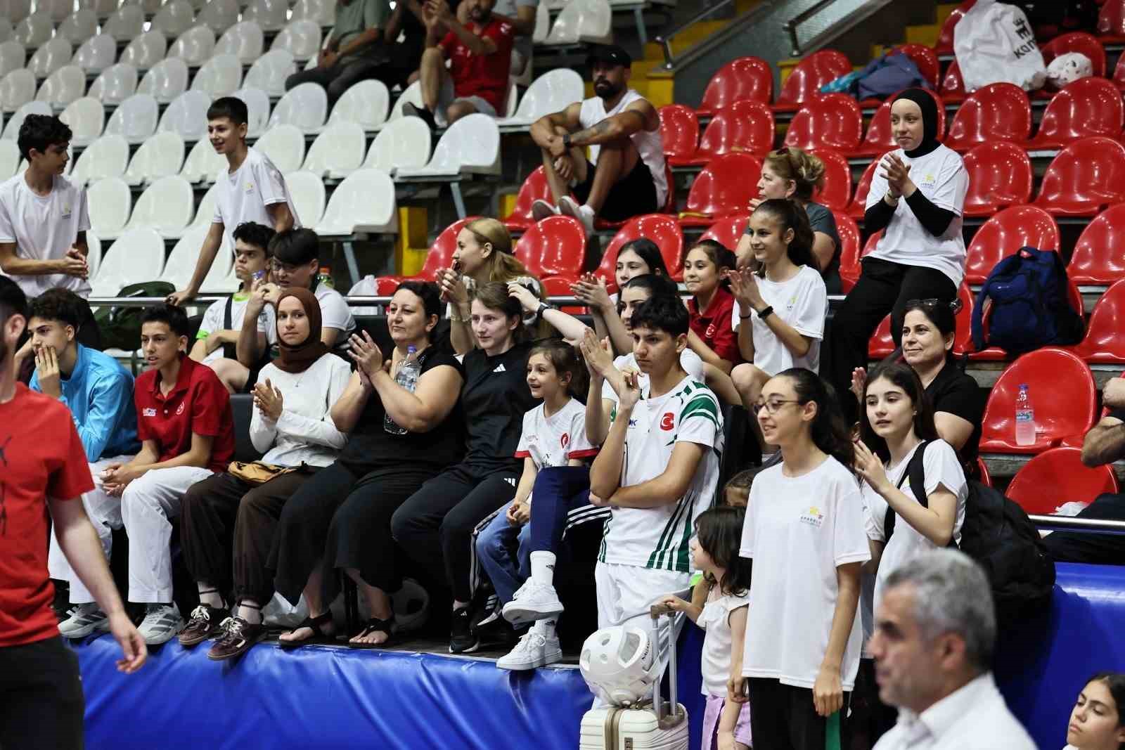 Manisa’da düzenlenen ANALİG Karate Müsabakaları tamamlandı