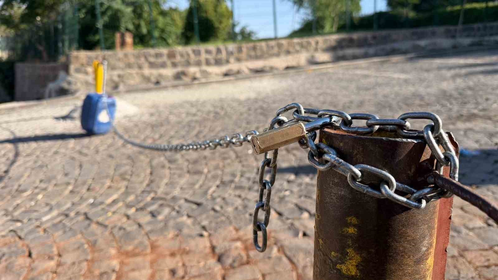 Görünmez zincir sürücülere tuzak oldu