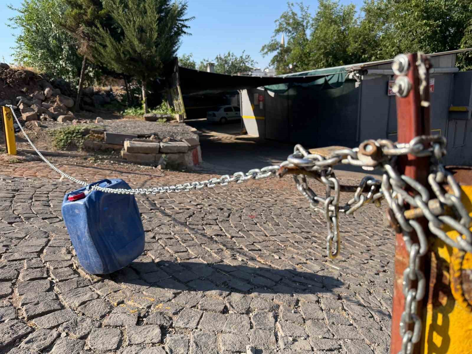 Görünmez zincir sürücülere tuzak oldu
