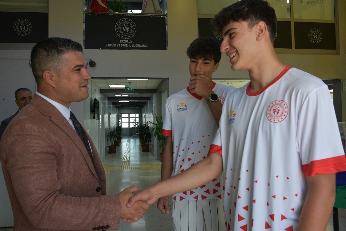 Potanın yıldız dev adamlarını Analig’e uğurlandı