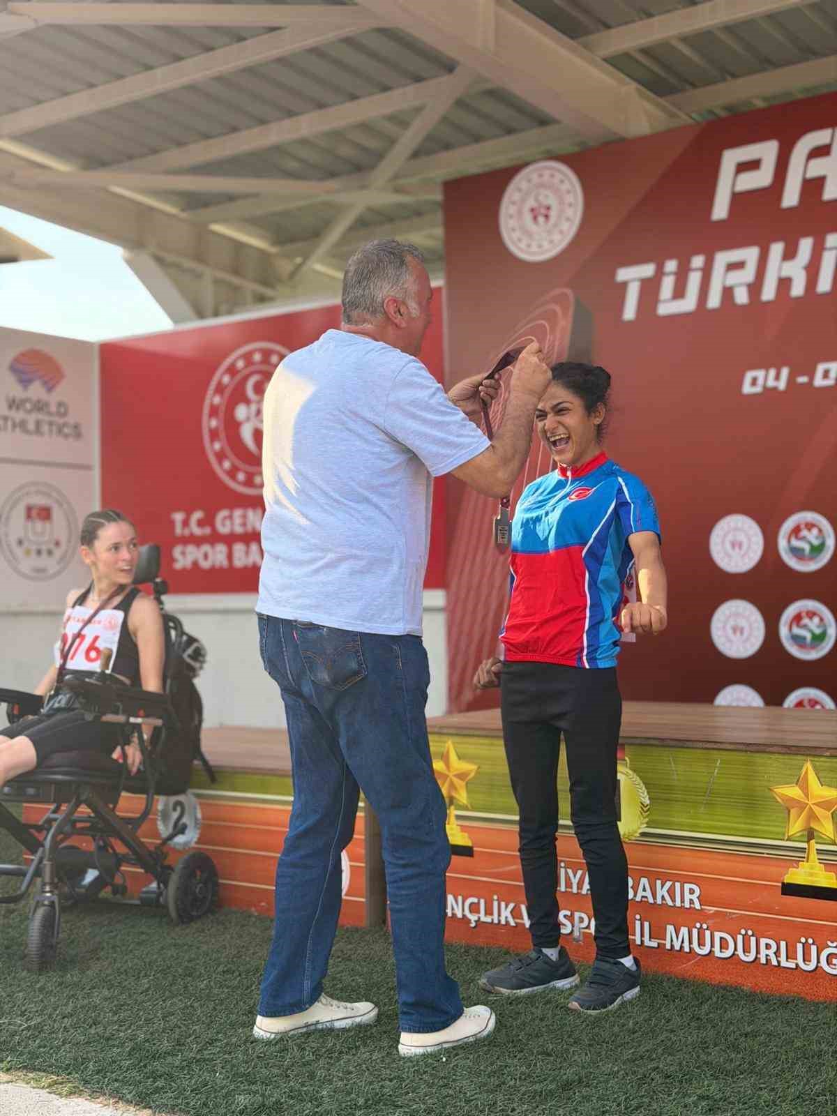 Bağcılar, Para Atletizm’de Türkiye şampiyonu oldu