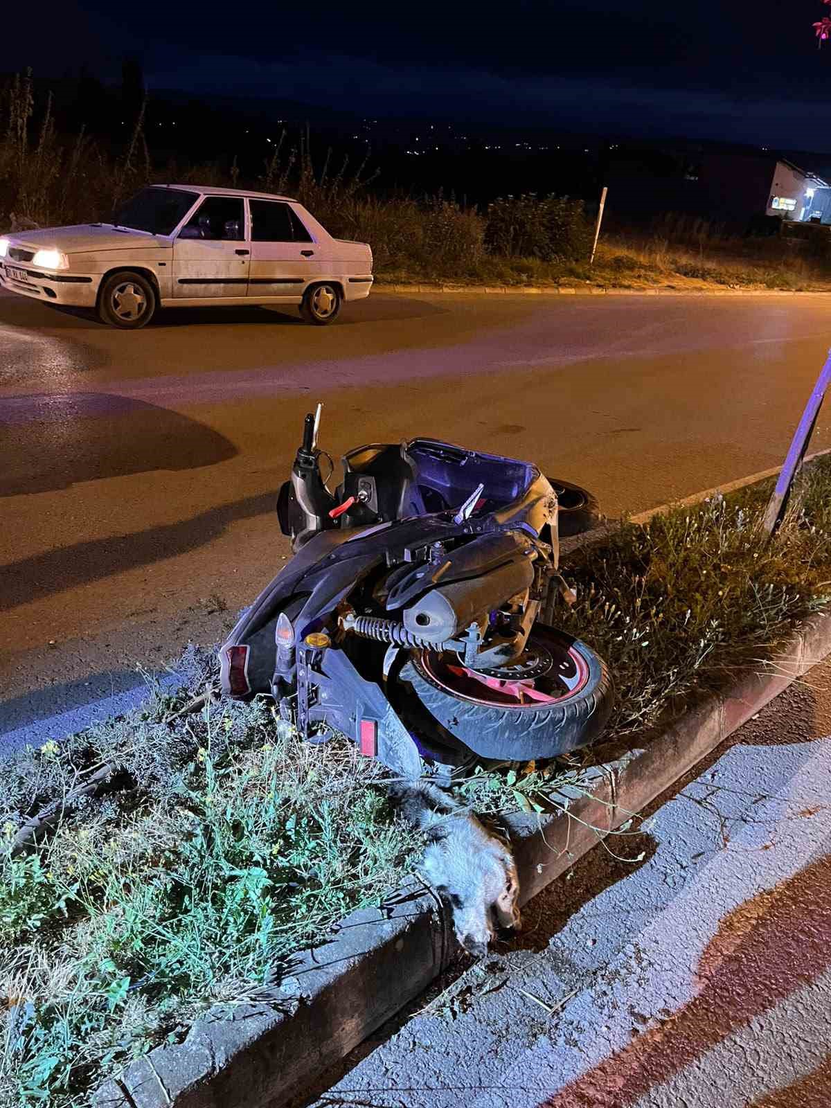 Kontrolden çıkan motosiklet kaldırıma çarptı: 1 ölü