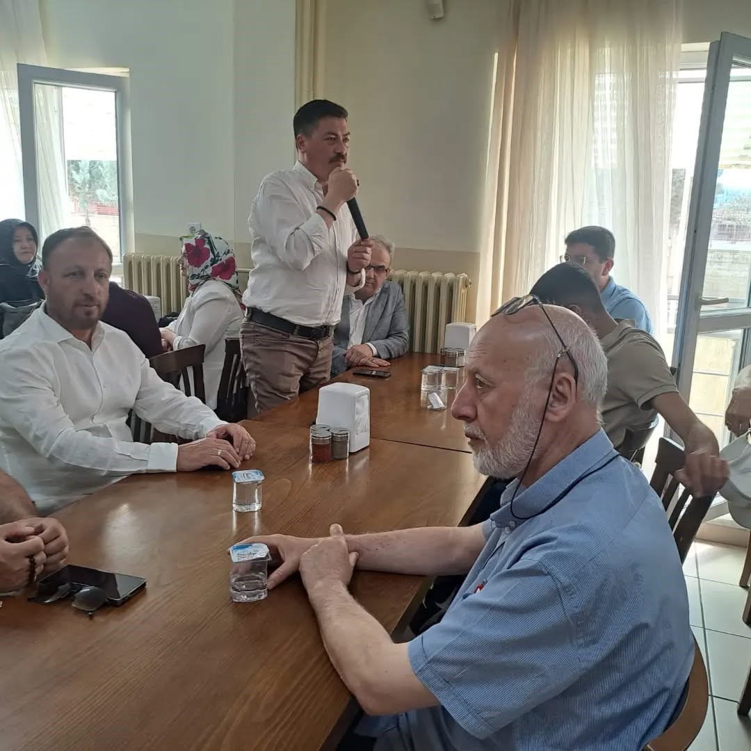 İmam Hatip Lisesi mezunları pilav gününde hasret giderdi