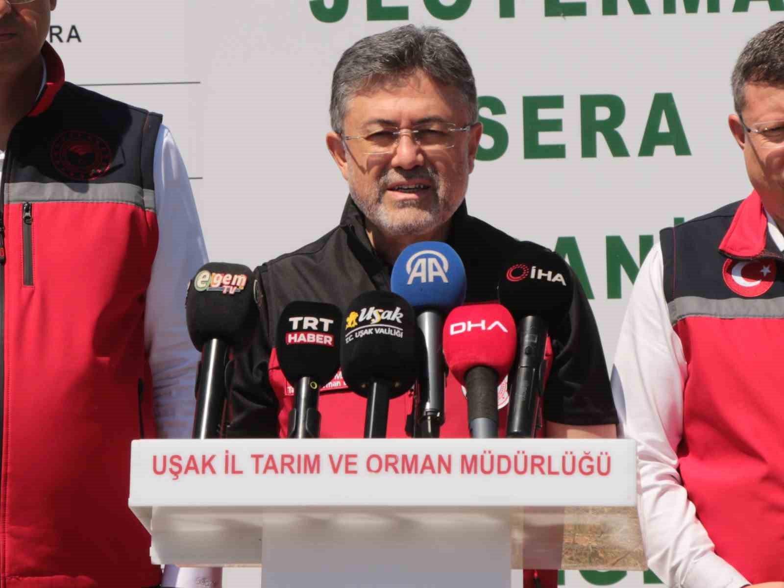 Bakan Yumaklı açıkladı: Uşak’ta 12 milyar TL’lik yatırımda yüzde 75’i kadın 2 bin 500 kişi istihdam edilecek