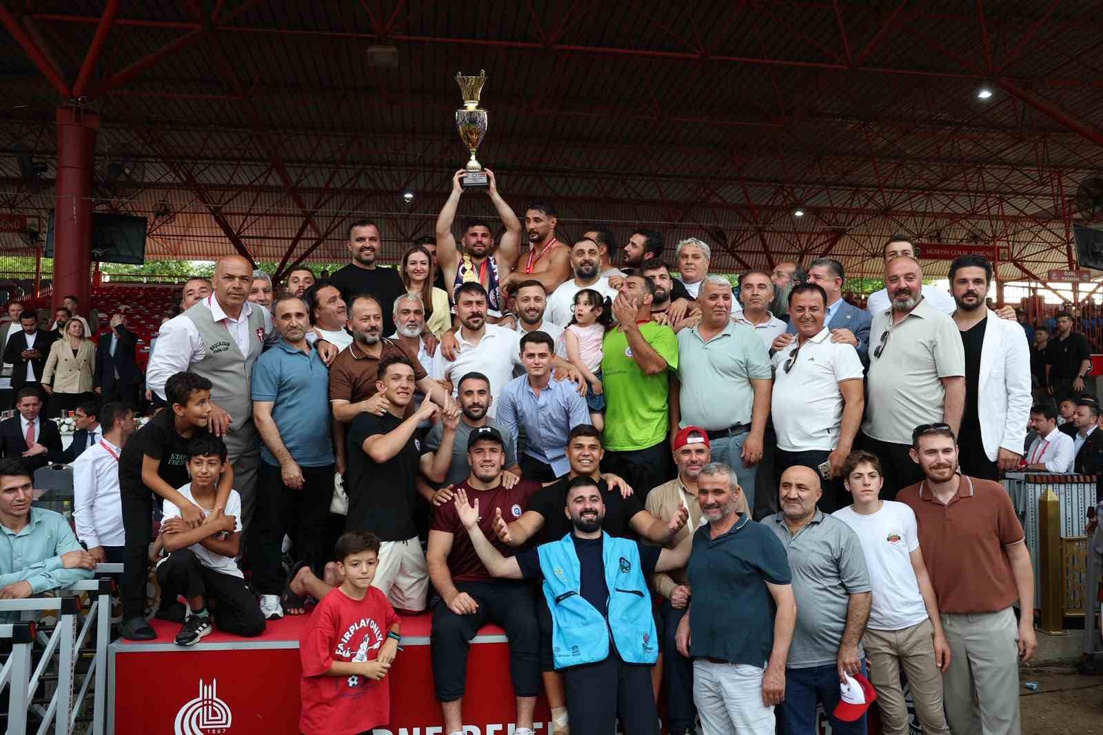 665. Tarihi Kırkpınar Yağlı Güreşleri Başpehlivanı Erkan Taş: "Çocukluk hayalimizdi"