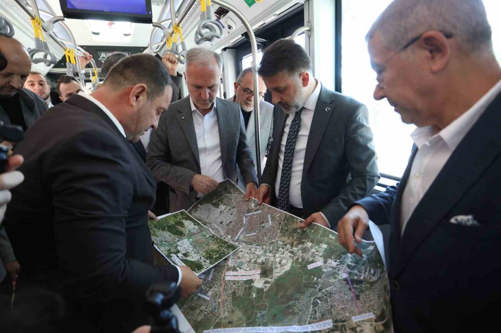 Bursa’nın metrobüsü ilk kez İnegöl’de görücüye çıktı